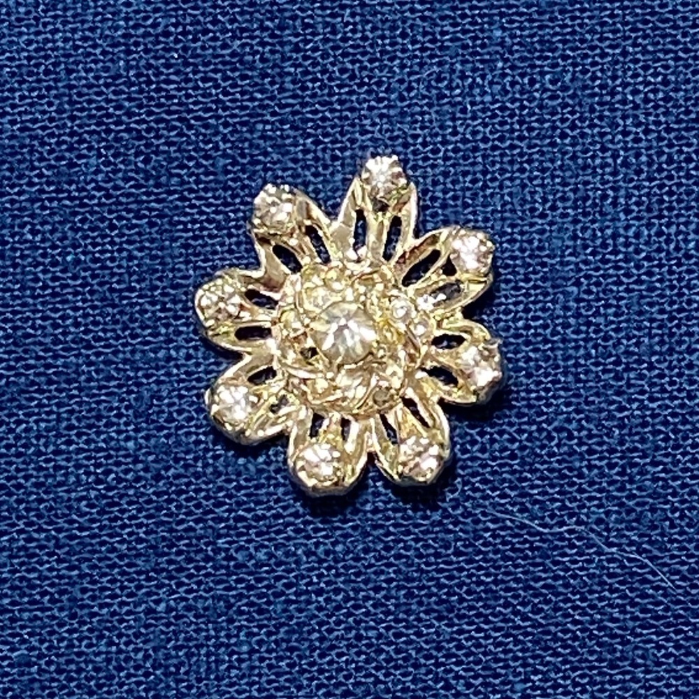 Vintage Diamonte Flower Pins Bundle - Picture 2 of 5